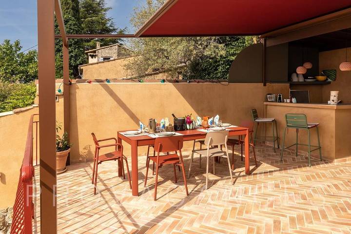 Location de vacances pour 6 personnes, avec piscine et jardin à Saint-Jeannet - 3