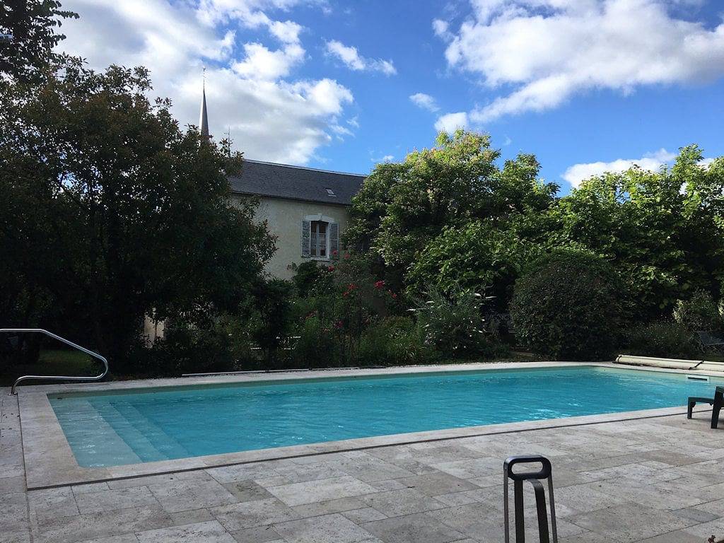 Chambre d'hôtes "il était une fois un jardin" - Chambre colette in Saint-Fargeau, Région d'Auxerre
