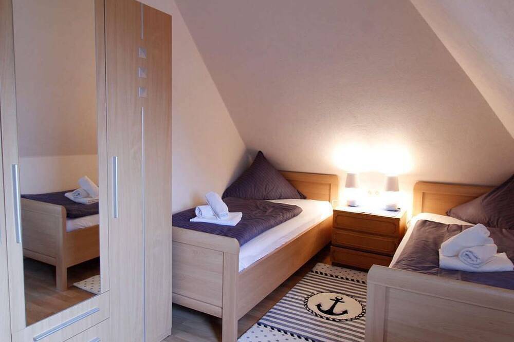 Ganze Wohnung, Ferienwohnung Floppy Hansi Og 2 - Haus Floppy Hansi in St. Peter-Ording, Eiderstedt