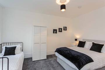 Apartment for 5 People in Blackpool, North West England, Photo 1