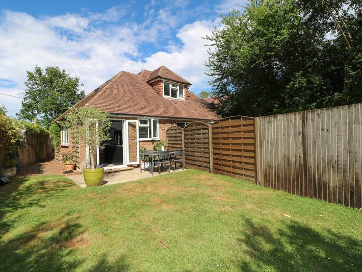 Cottage for 6 people, with Garden in Surrey Hills
