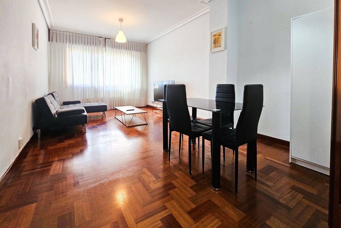Appartement entier, Trav. Tivoli 25 in Bilbao, Biscaye