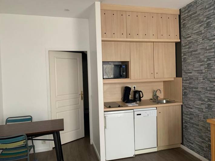 Gîte pour 2 personnes, avec balcon et piscine, animaux acceptés dans Aquarium de la Rochelle - 3