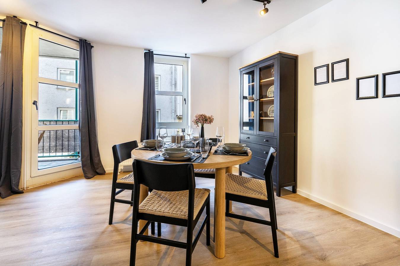 Apartamento entero, 3-2-1meins Röntgen Remscheid: Apartamento moderno y céntrico para 3 personas in Remscheid, Condado del Monte