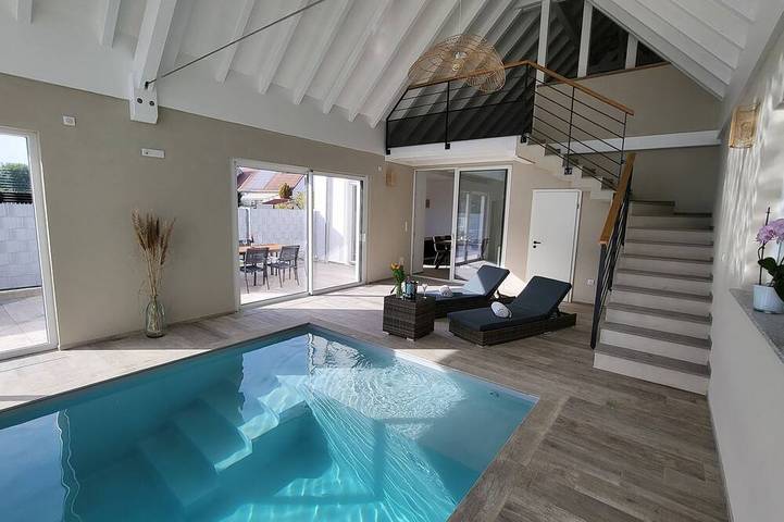 Villa pour 4 personnes, avec Balcon ainsi que Jacuzzi et Jardin