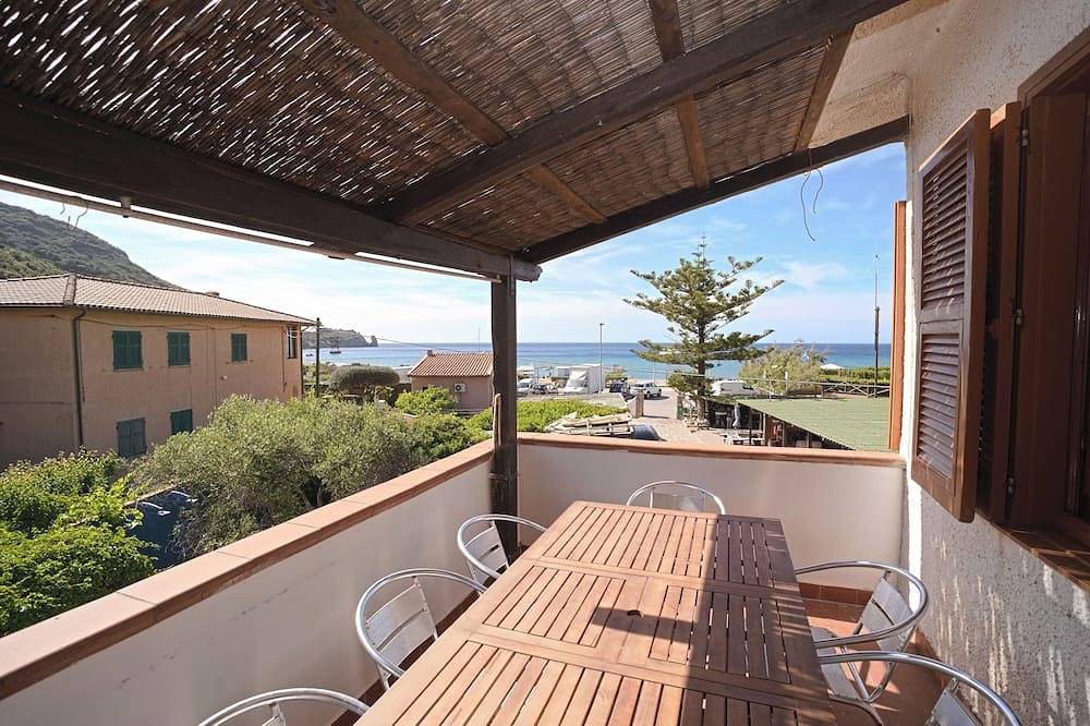 Ganze Wohnung, Atemberaubendes Apartment mit Meerblick auf Giglio Campese in Isola del Giglio