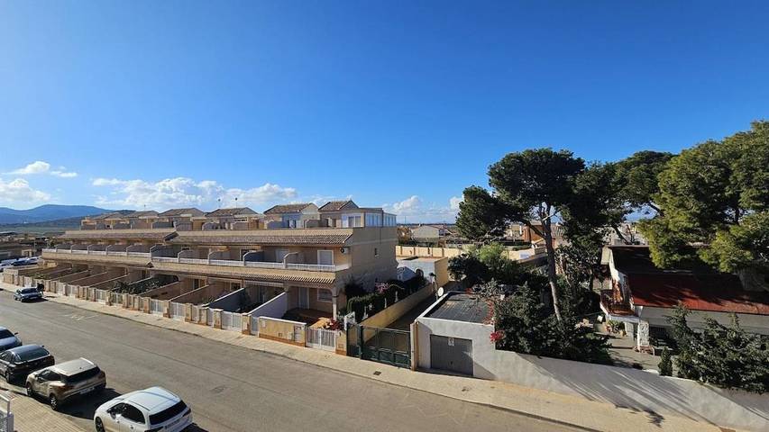 Gîte pour 4 personnes, avec vue ainsi que piscine et balcon dans Los Nietos - 2