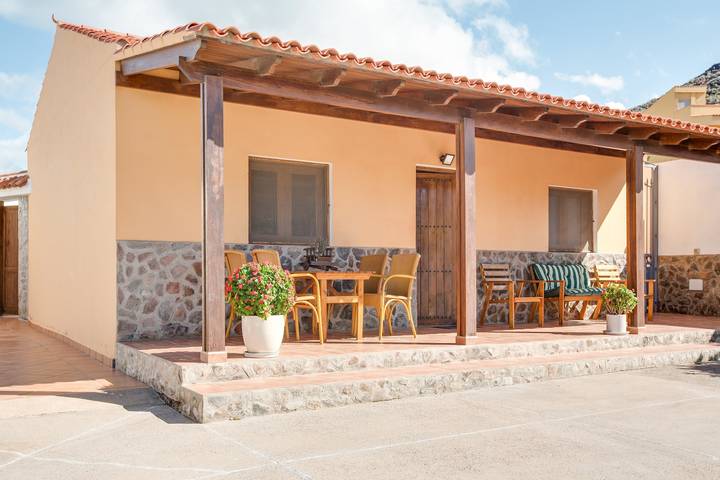 Ferienhaus "Villa los Espinos" mit Garten, Terrasse, Pool und WLAN; Parkplätze vorhanden in Los Espinos, San Nicolás de Tolentino