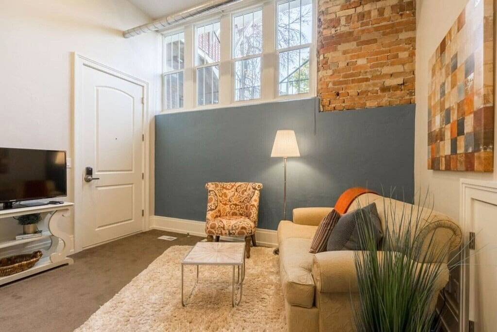 Ganze Wohnung, Luxuswohnung in der Innenstadt von Provo in Provo, Utah Lake
