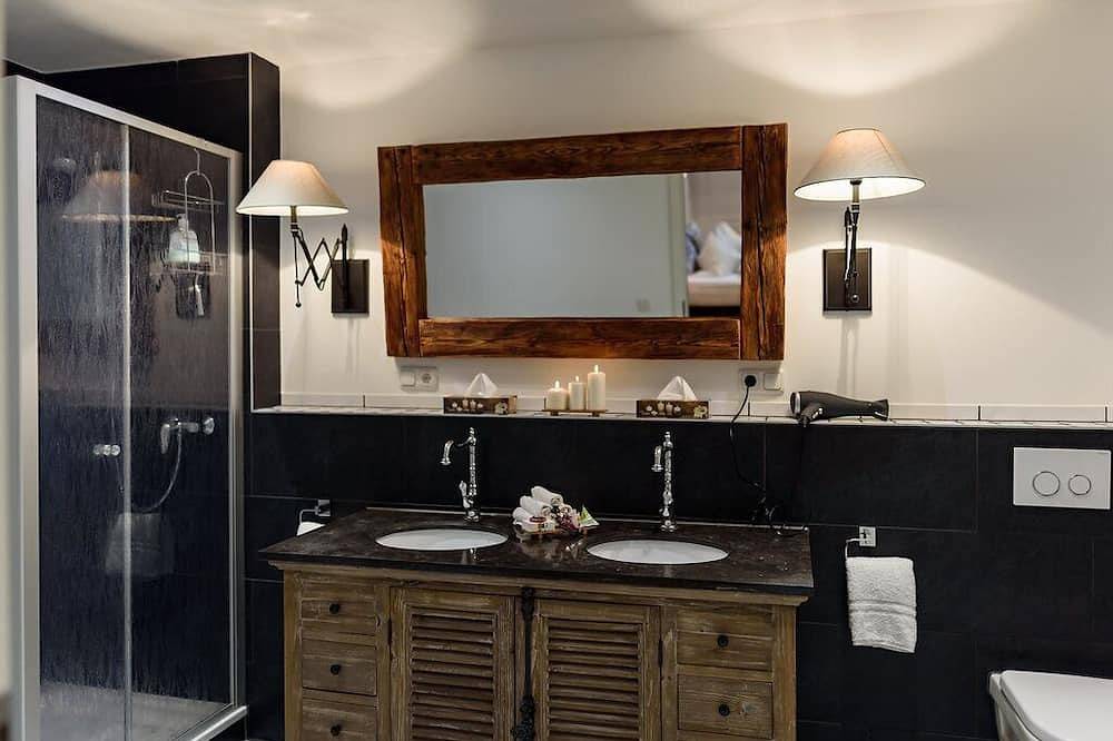 Ganze Wohnung, Modernes Apartment auf Klostergut Rechetsberg mit Bergblick! Absolute Ruhe! in Huglfing, Pfaffenwinkel