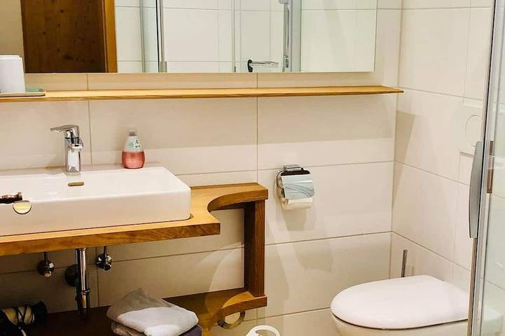 Ganze Wohnung, Ferienwohnung Magdalena (50qm) mit Balkon - Haus Schmölz in Rieden, Bayerisch Schwaben