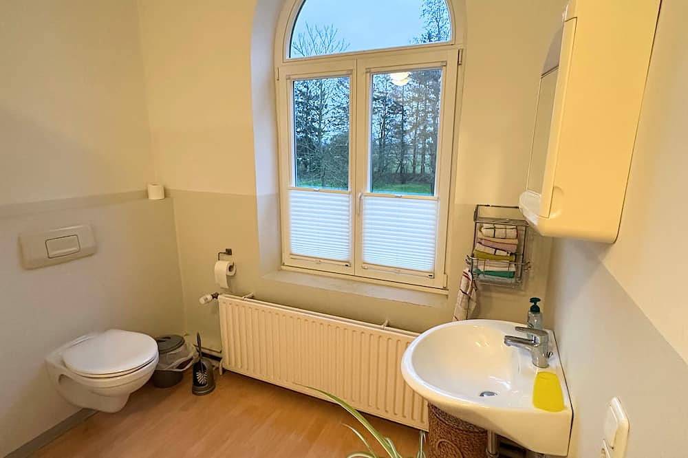 Ganze Wohnung, Ferienzimmer Eddie: Natur erleben & entspannen für Einzelreisende in Taarstedt, Grünes Binnenland