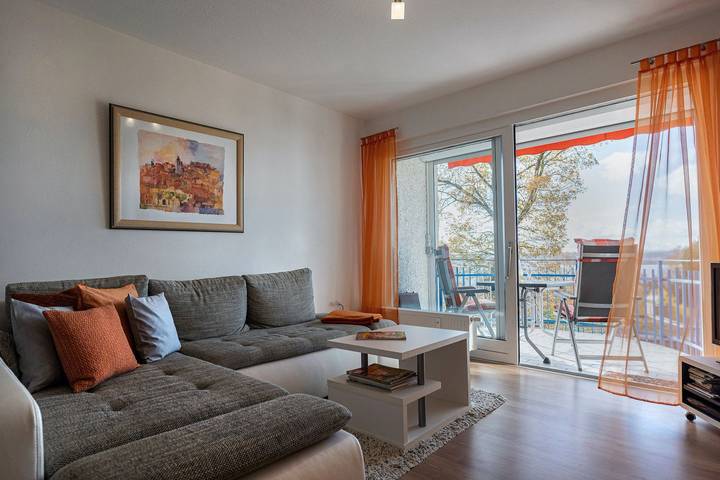 Ferienwohnung für 3 Personen, mit Seeblick und Garten sowie Ausblick - 1