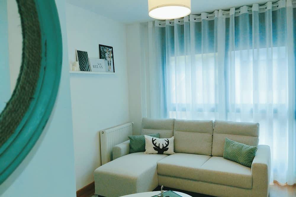 Entire apartment, La Berrea Cabañaquinta in Cabanaquinta, Aller