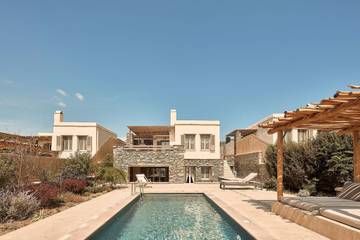 Villa for 14 People in Tinos, Cyclades, Photo 2