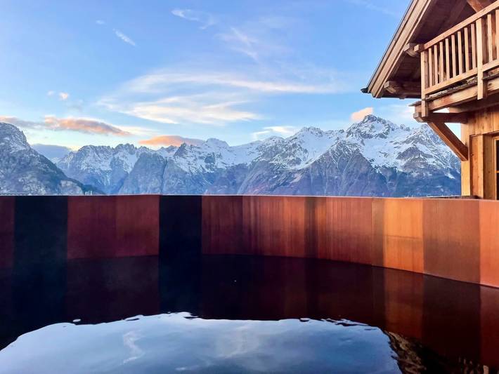 Villa pour 12 personnes, avec Balcon ainsi que Terrasse et Piscine dans l' Isère - 2