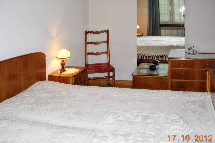 Location de vacances pour 5 personnes, avec piscine ainsi que balcon et jardin dans Pedraça - 2