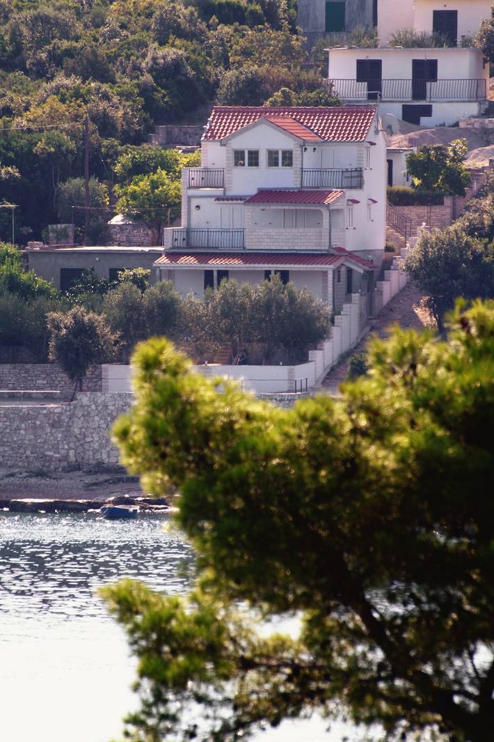 Ganze Wohnung, Studio Appartement am Strand Necujam, Solta As-5182-a in Necujam, Solta