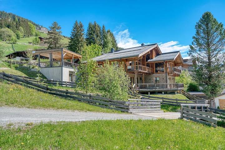 Ferienhaus für 12 Personen, mit Garten und Terrasse