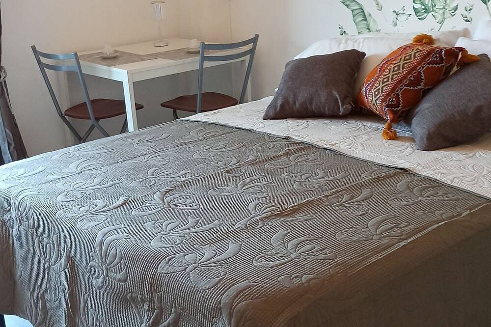 Entire apartment, Nice studio apartment near Rho-Fiera in Arese, Milan Province