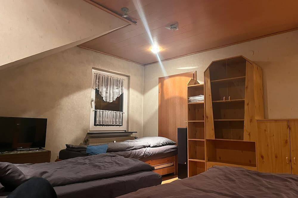 Ganze Wohnung, Nr 7 Dg 3Zkb in Fuldatal in Fuldatal, Hessisches Bergland
