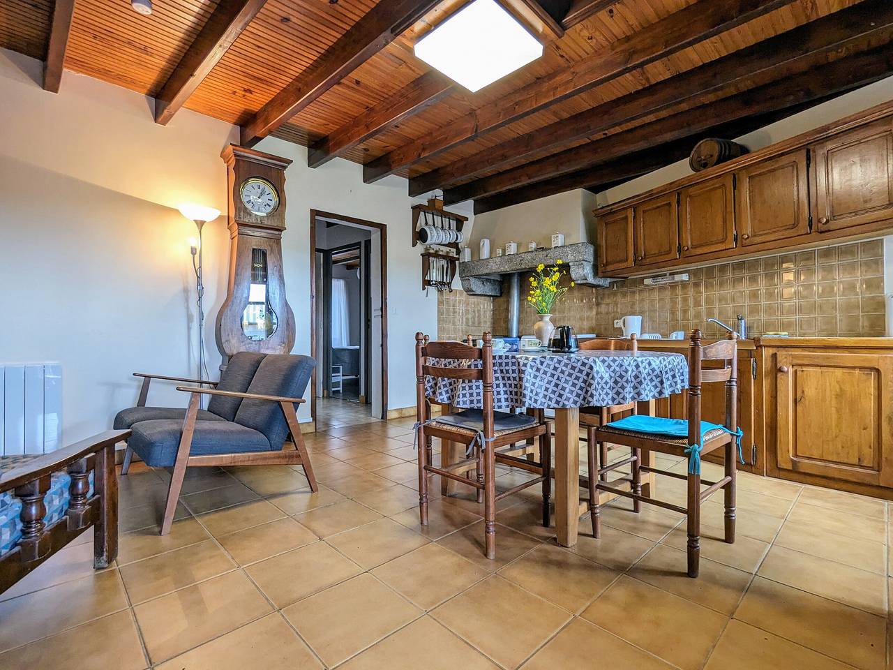 Casa rural en el corazón del pueblo medieval de Saint-Ilpize in Saint-Ilpize, Alto Loira