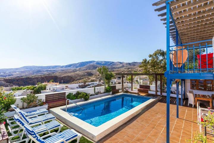 Casa rural para 10 personas, con Balcón y Terraza además de Jardín y Piscina en Felix - 2