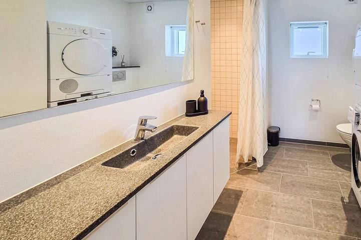 Amazing home in Frederikshavn with house sea view in Nordostjütland