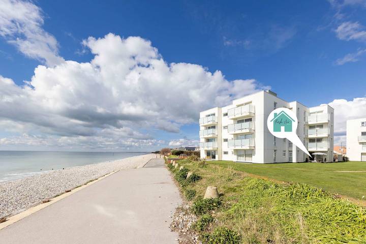 Holiday rental for 4 people, with Ocean view and Garden in West Wittering