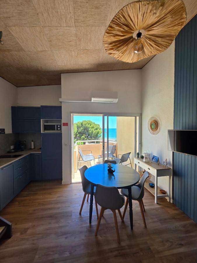 Appartement de vacances pour 4 personnes, avec balcon ainsi que vue et jardin