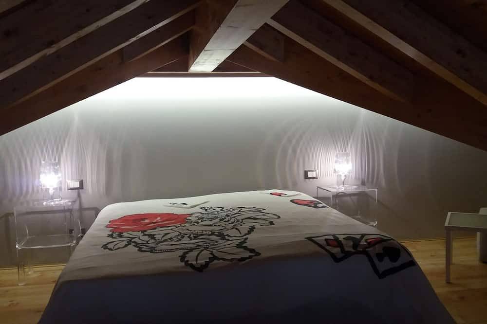 Ganze Wohnung, Orta - Flat Lake View, Privatstrand und Balkon (erste Etage) in Crabbia, Comune di Pettenasco