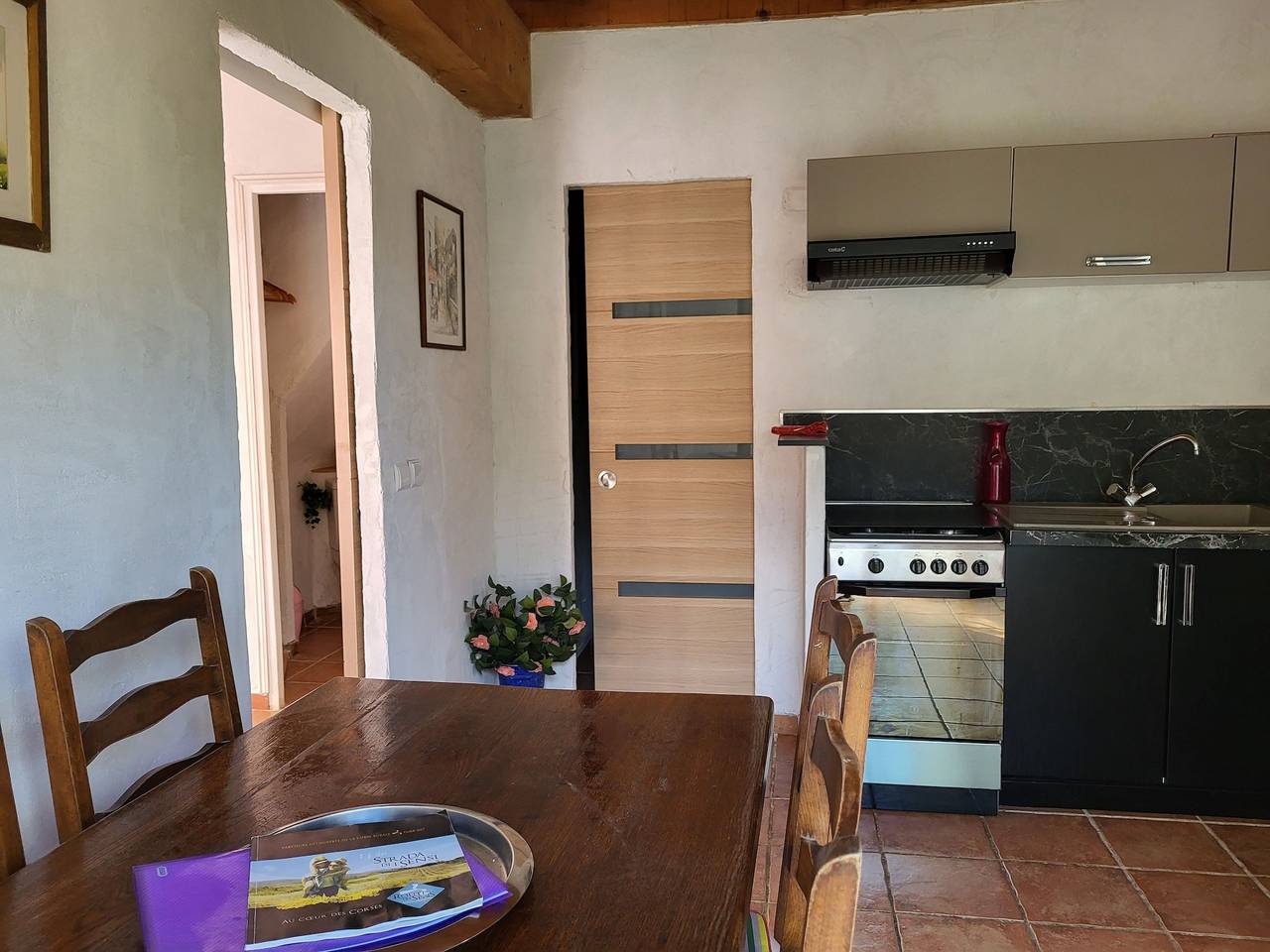 Ganze Wohnung, Ein Teppa - das Caroubier in Luri, Cap Corse