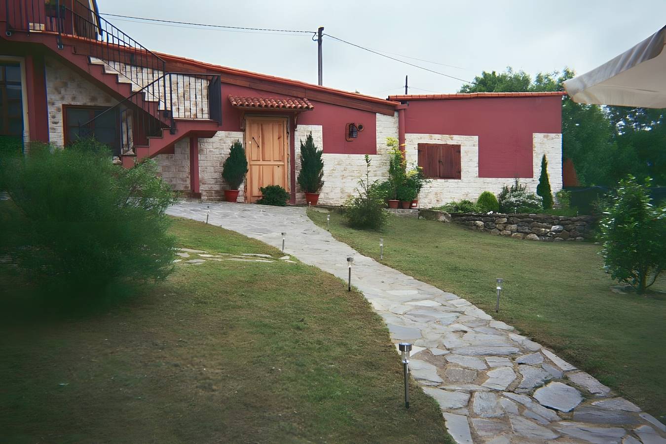 Gîte rural 'El Mirador De La Pola Nava' avec vue sur la montagne in Nava, Asturias Province