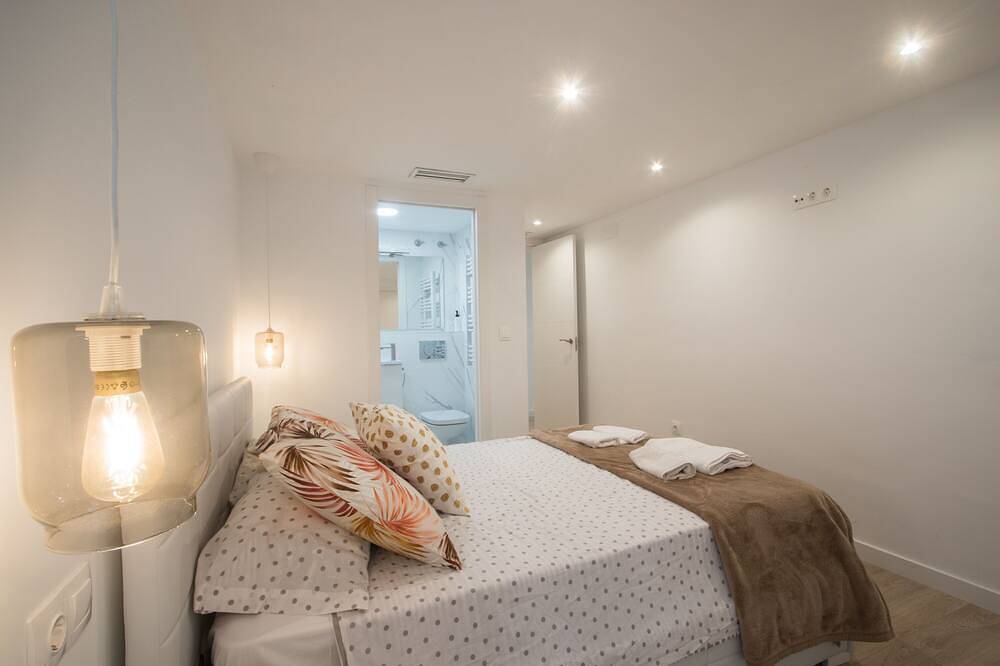 Apartamento entero, Large 4Br with Ac Steps to the Beach in El Barrio, Alicante