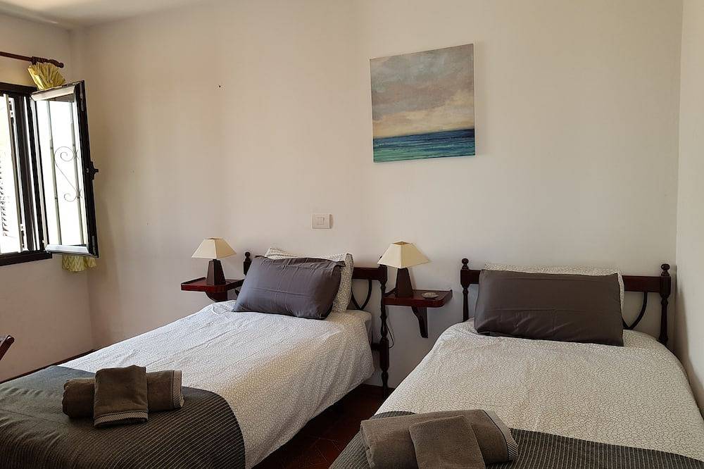 Casa Vinca, rustig vakantiehuis vlakbij het strand in Puerto del Carmen, Tías