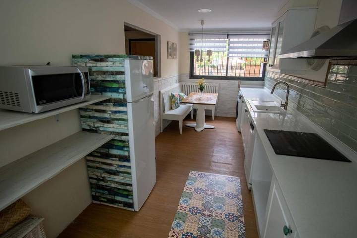 Ferienhaus für 8 Personen, mit Whirlpool und Garten sowie Pool in Valencia - 4
