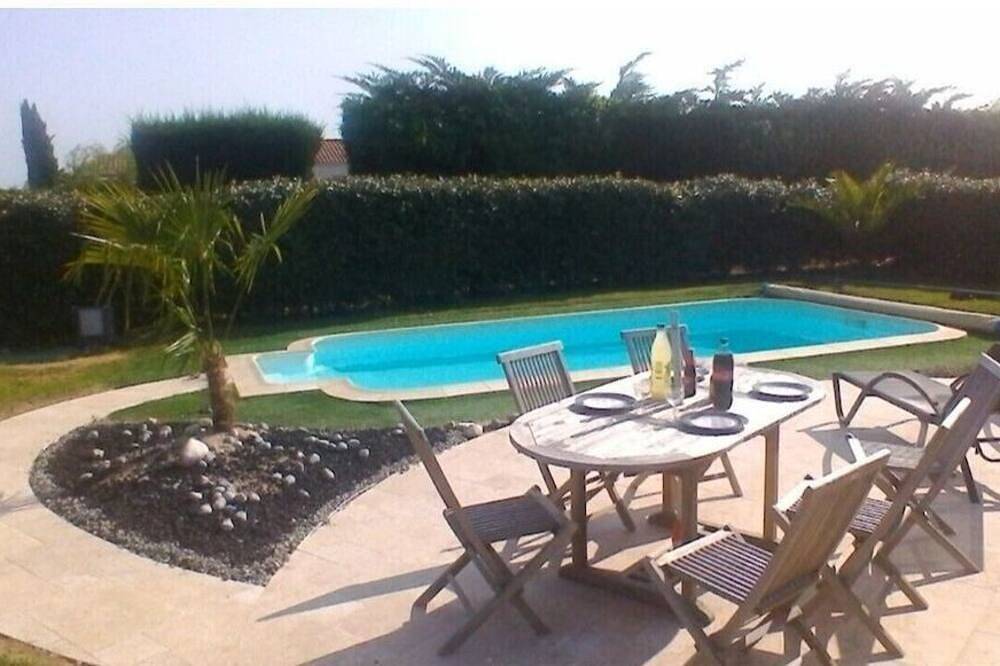 Coup de Coeur, 3 bedroom 100m2 Vendée villa near an old mill with swimming pool in Talmont-Saint-Hilaire, Vandea
