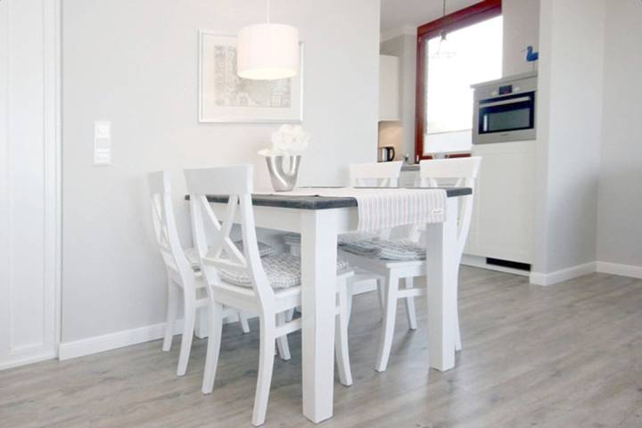 Ganze Wohnung, Ferienwhg. Wyk, 2 Zimmer, ca. 52 m² Hochparterre mit Meerblick auf die Halligen in Wyk auf Föhr (Stadt), Wyk auf Föhr