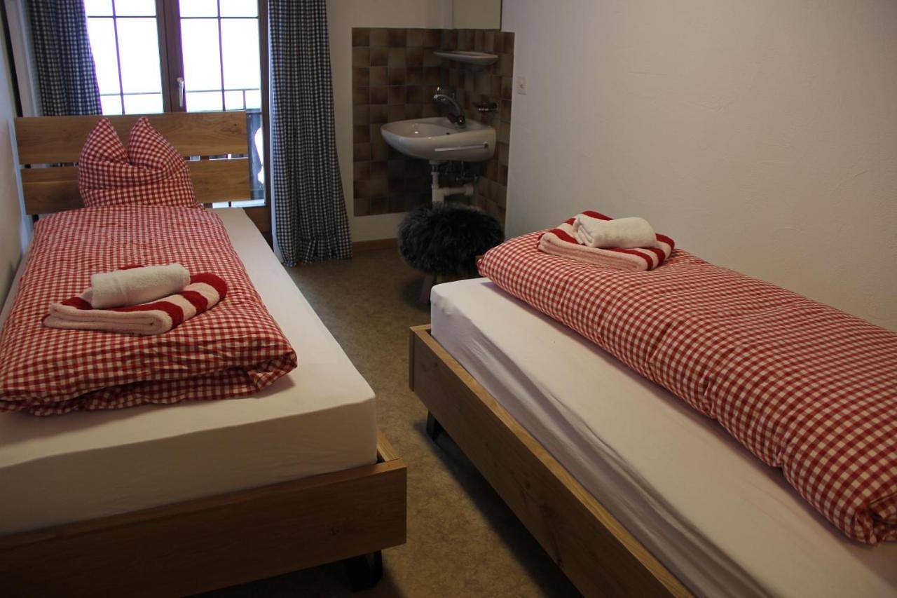 Standard Quadruple Room in Conters im Prättigau, Chaîne de Plessur