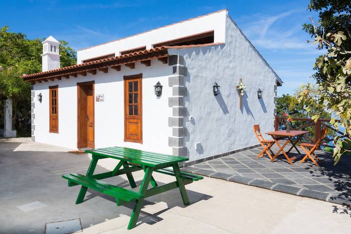 Chalet para 2 personas, con jardín además de piscina y vistas al mar en Tenerife - 2
