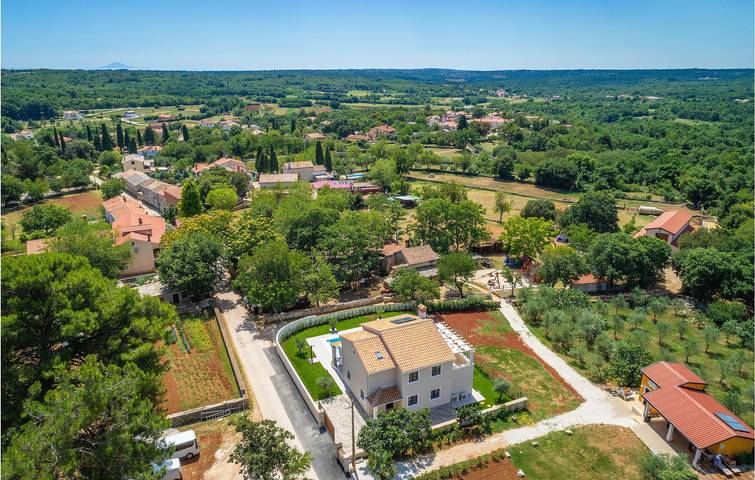 Ferienhaus für 10 Personen, mit Terrasse und Whirlpool sowie Pool und Garten in Barban - 3