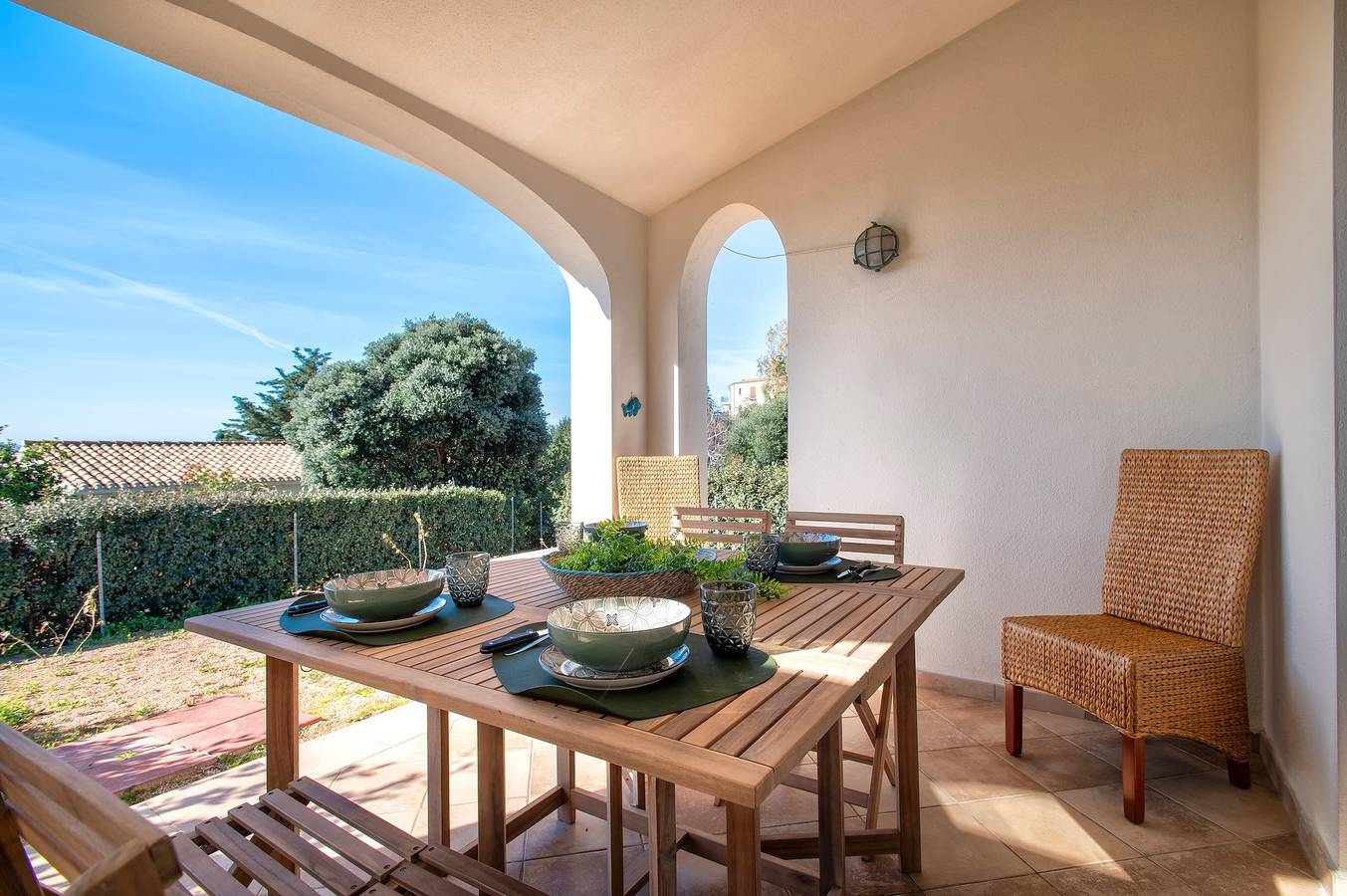 Casa vacacional "Nuages" con piscina compartida y terraza privada in Badesi, Olbia-Tempio