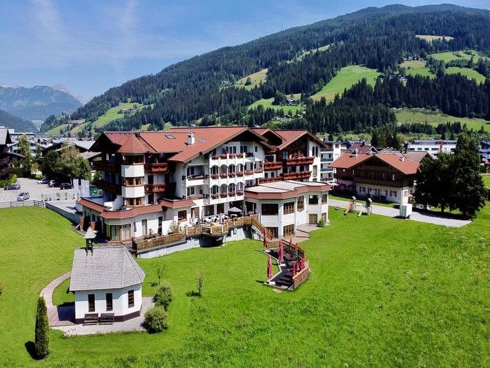 Ferienwohnung für 5 Personen, mit Pool und Balkon/Terrasse in Altenmarkt im Pongau - 4