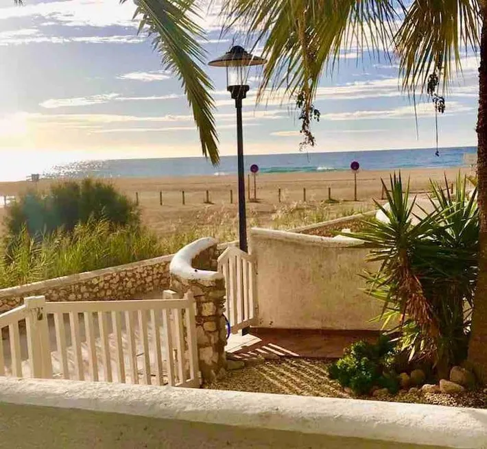 Casa de vacaciones para 6 personas, con terraza además de jardín y vistas - 1