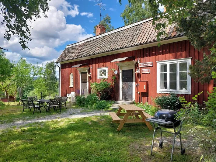 Ferienwohnung für 10 Personen, mit Ausblick und Terrasse sowie Garten und Seeblick, mit Haustier - 1