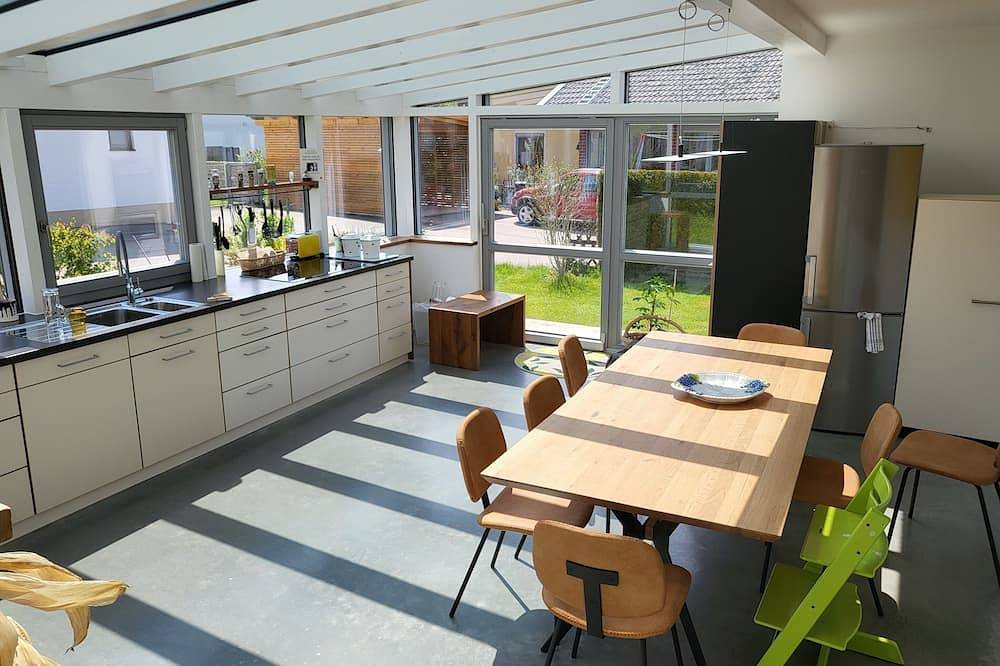 Ganze Wohnung, Family´s Nest Chiemsee, 120qm, 1-5 Pers., Garten, Eg in Chieming, Chiemsee
