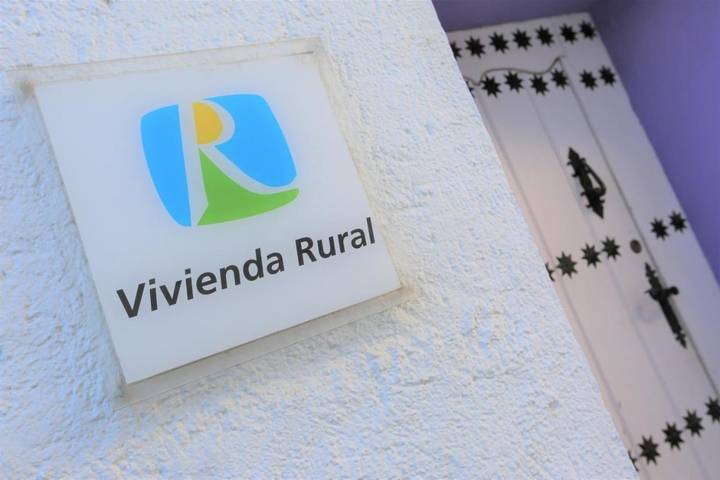 Casa rural para 6 personas, con jardín, Se admiten mascotas en Sierra Norte de Sevilla - 2