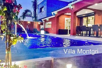 Villa für 16 Personen, mit Whirlpool und Sauna sowie Terrasse an der Costa Brava