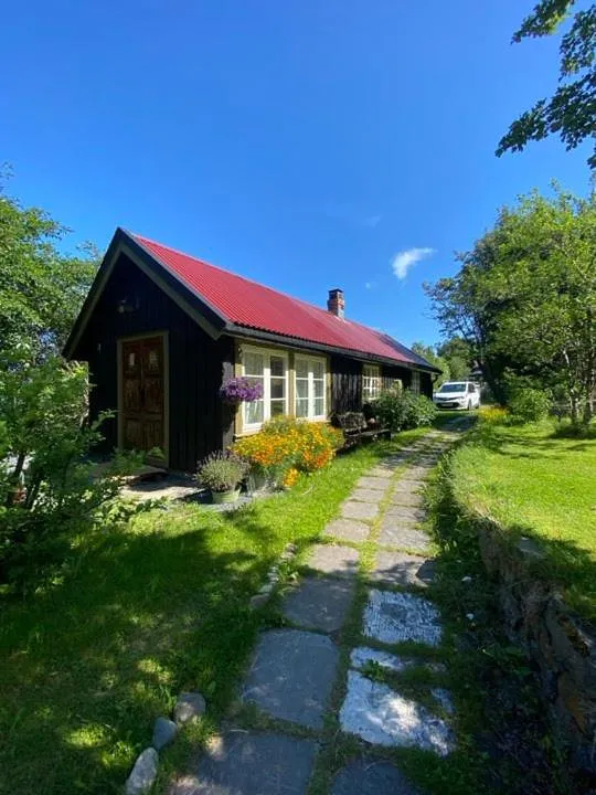 Ferienhaus für 2 Personen, mit Ausblick und Garten sowie Terrasse - 1