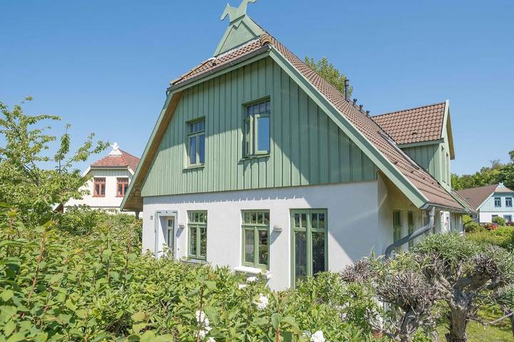Ferienhaus für 3 Personen, mit Terrasse und Garten in Wustrow